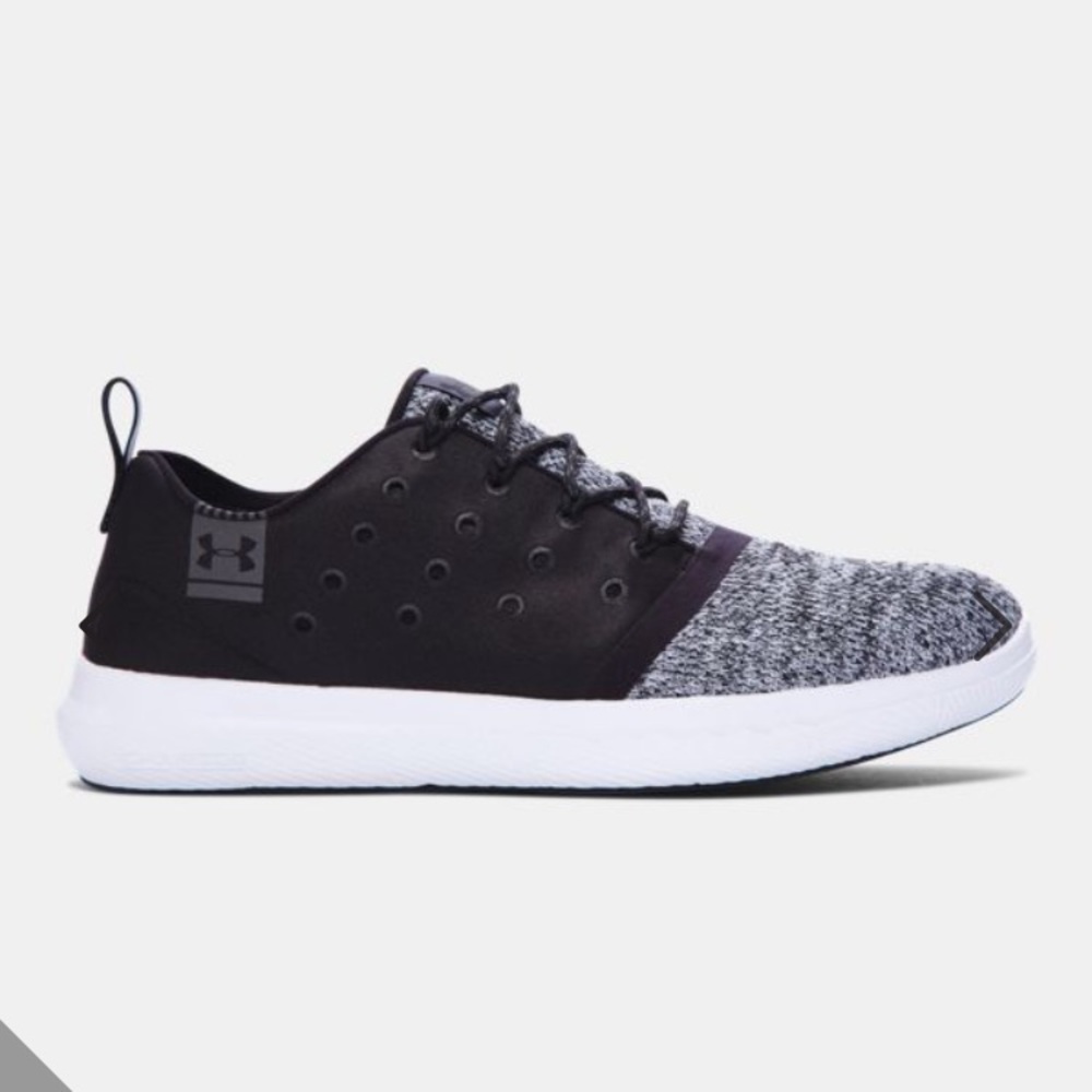 women’s under armour charged 24/7 sneaker